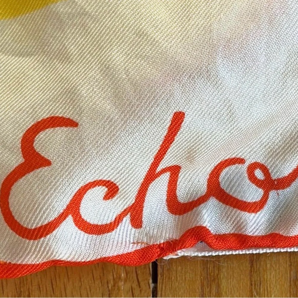 Echo bright cheerful